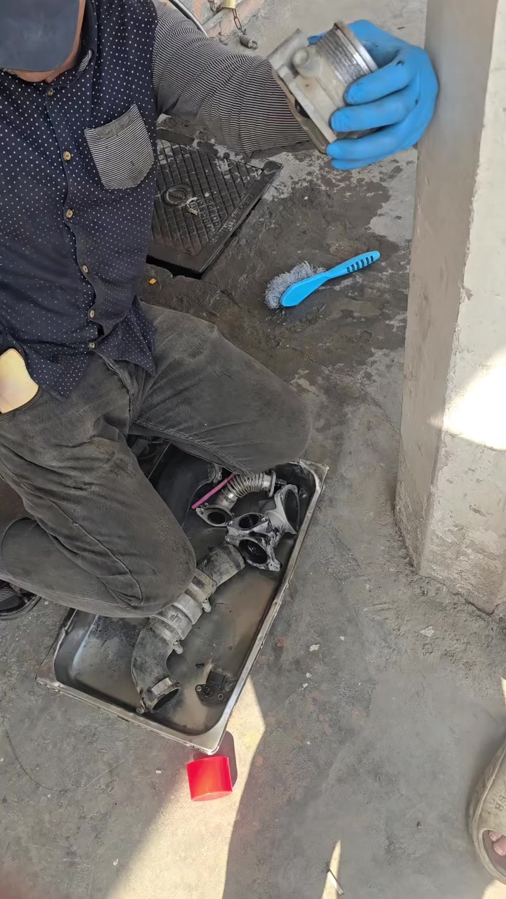 مرق وتمن 
#نيسان #دورات #تعليم #احمد_سكانور صيانة سيارة سني غركان بغداد السيدية تقاطع درويش مجاور سيطرة مدخل التراث ***********
