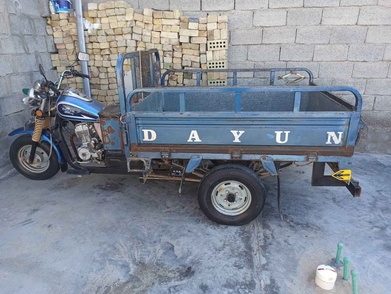 السلام عليكم
دايوان للبيع موديل 2021 رقم وسنويه واسط تحويل شوكت متريد ستوته جاهزة من كلشي مكينه ما مفتوحه السعر 2250 مكاني واسط عزيزيه 
***********
