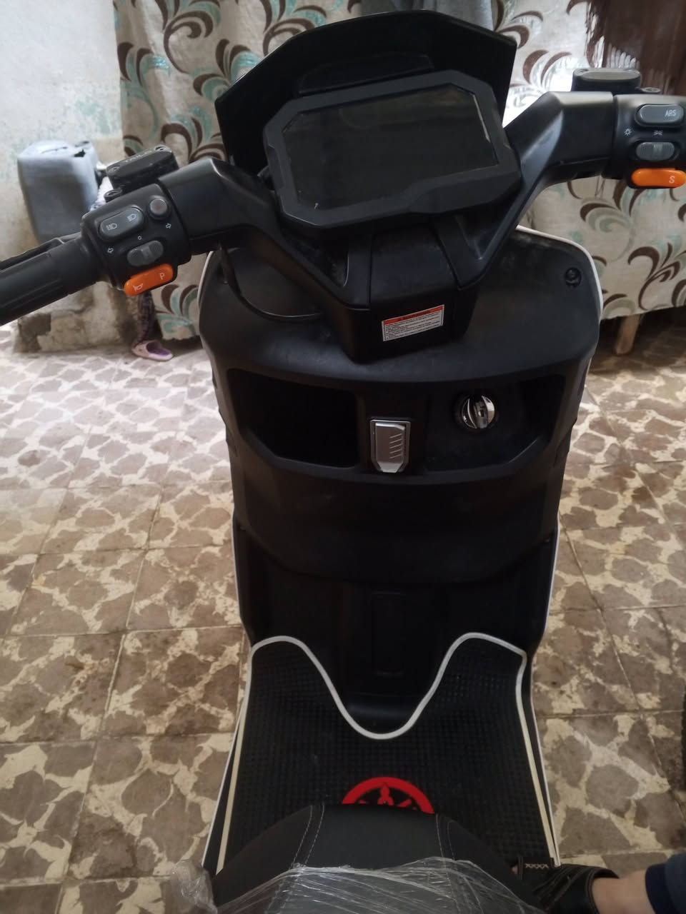 السلام وعليكم
ماطور شحن للبيع جديد
عنوان .الدركزليه مقابل سوق النبي 
رقم ***********
السعر . 900
