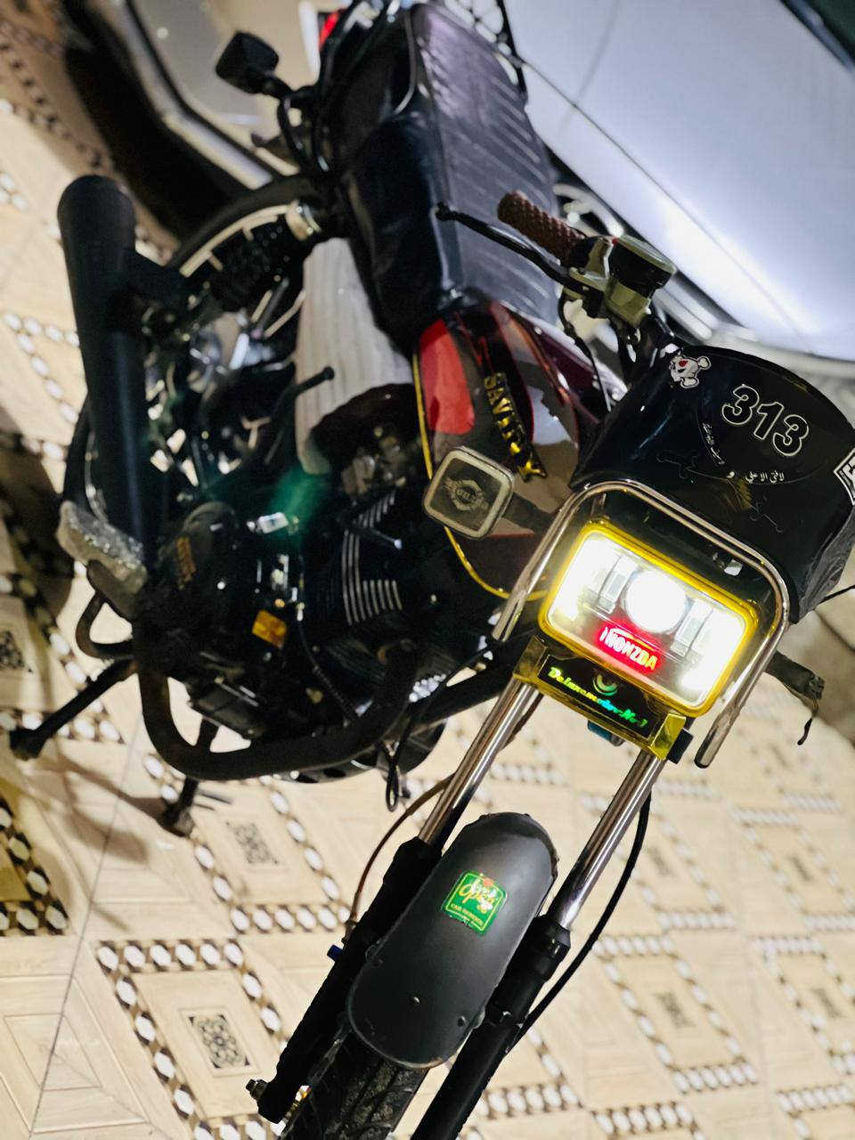 سلام عليكم دراجه سيفان موديل 2025دراجه مكفولة كفاله عامه أوراق كامله دشبول الكتروني شغال تجي تفحص وتغتنع ياله تأخذه مكاني بابل ناحيت انيل سعر جوه السوك 675وبيه مجال رقمي ***********. ***********
