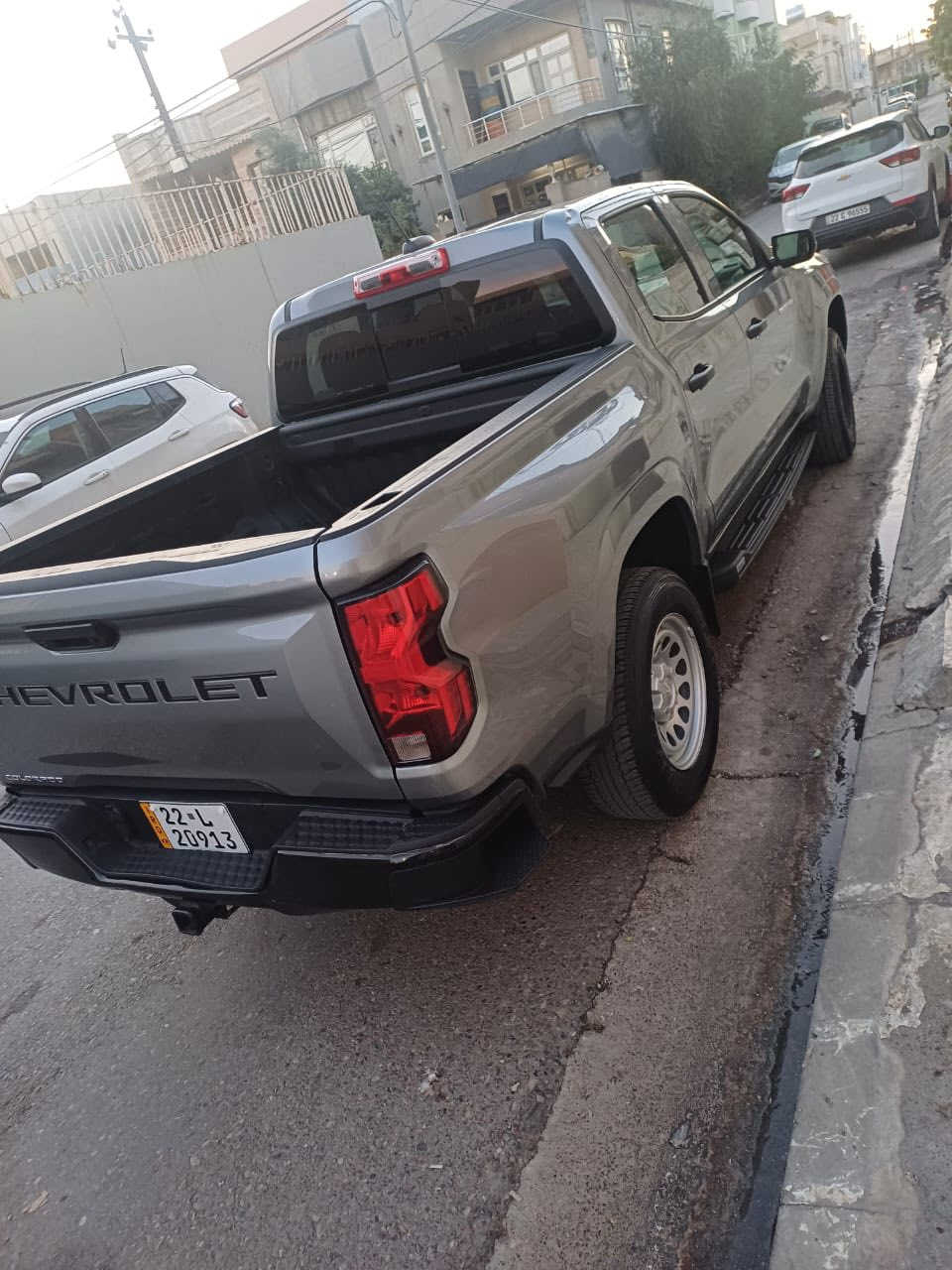 🚘 للبيع | شيفروليه كولورادو 2024 
محرك تيربو 2.7 لتر – 4 سلندر
عداد الكيلو متر 43755 كم 
ناقل حركة أوتوماتيك بـ 9 سرعات
دفع خلفي RWD
الداخلية: قماش
رقم اربيل 
شاشة وسطية حديثة بنظام Google المدمج
شاشة عدادات رقمية
إعادة تشغيل ذاتي + تشغيل بصمة
دعم Apple CarPlay و Android Auto لاسلكيًا
كاميرا خلفية
وارد امريكي حادثها ٣ قطع
رقم الشاصي مرفق مع الصور  
السعر ٢٣٠ ورقة 
0770 488 8300
0784 627 2881
