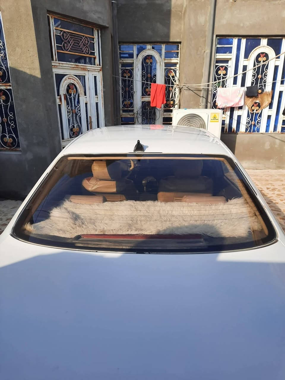 سياره بطه لون لؤلؤي موديل 92 رقم نكليزي بسمي السياره تحويل مباشر مكفوله كير مكينه ومن الكص ونقل جثه مكفوله صبغ بلادي مكاني عماره سعر65 سنويه 31
***********
