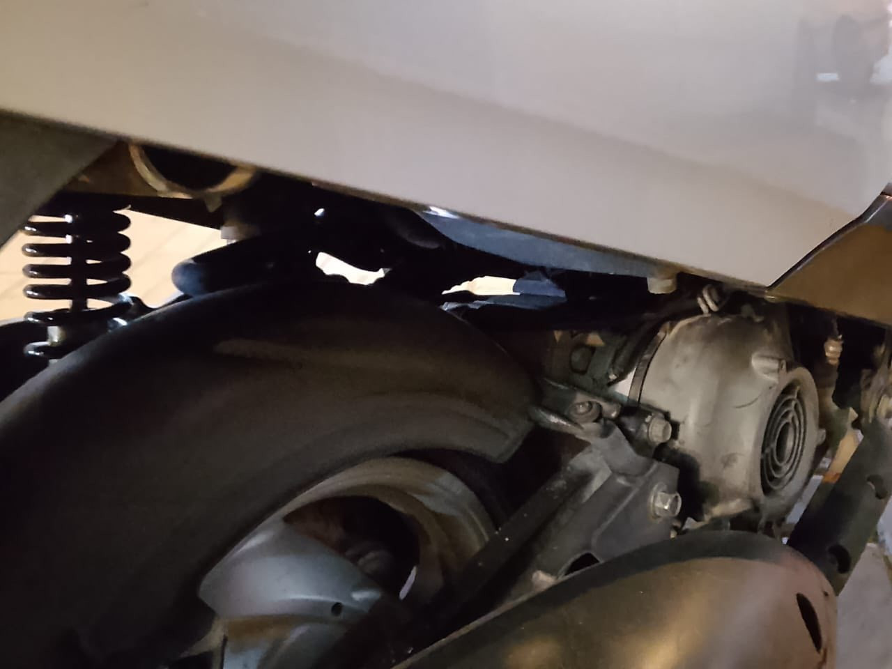 دراجة اگزز نضيفة مكينة ناعمة نوزل نگرة سلف للبيع او مراوس بإيرانية گير  اوراق بيها منفيس العنوان الشعب قرب سوگ الشيشان  السعر ٧٥٠ وبيها مجال 
***********
