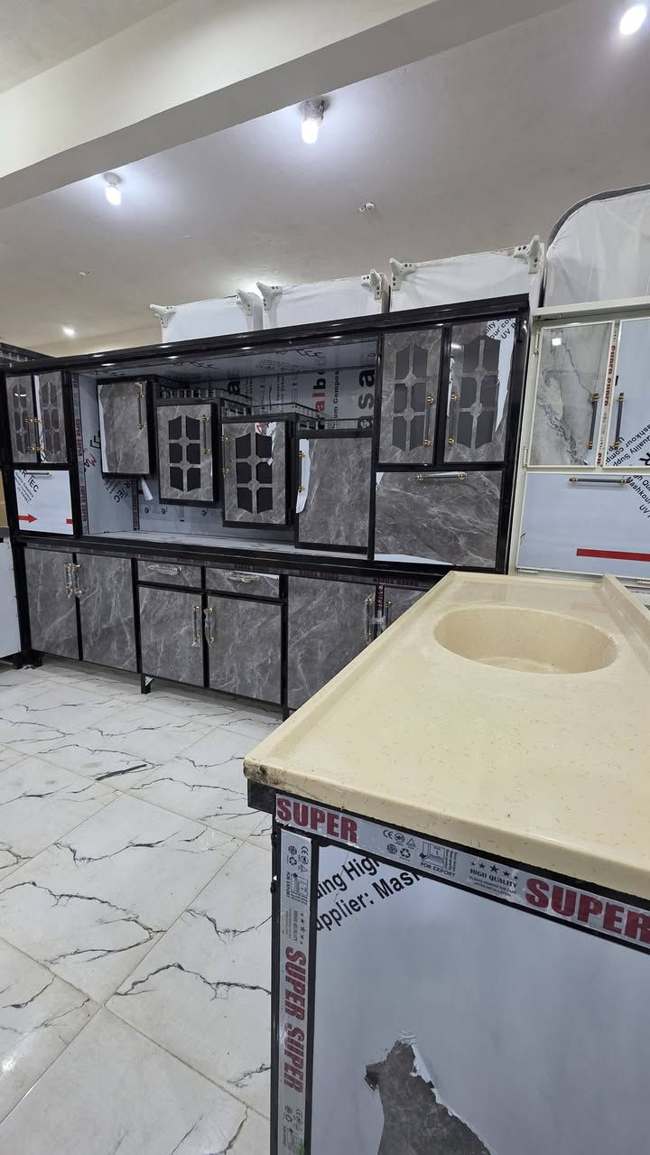 كاونتر ثلاث أمتار 
اخر قطعة متوفر الان 
في مجمع الربيع للأثاث المنزلي". 
وبسعر مناسب


**إذا كنت صاحب هذا الإعلان وتريد حذفه لأي سبب، رجاءا أرسل رسالة إلى الدعم الفني**