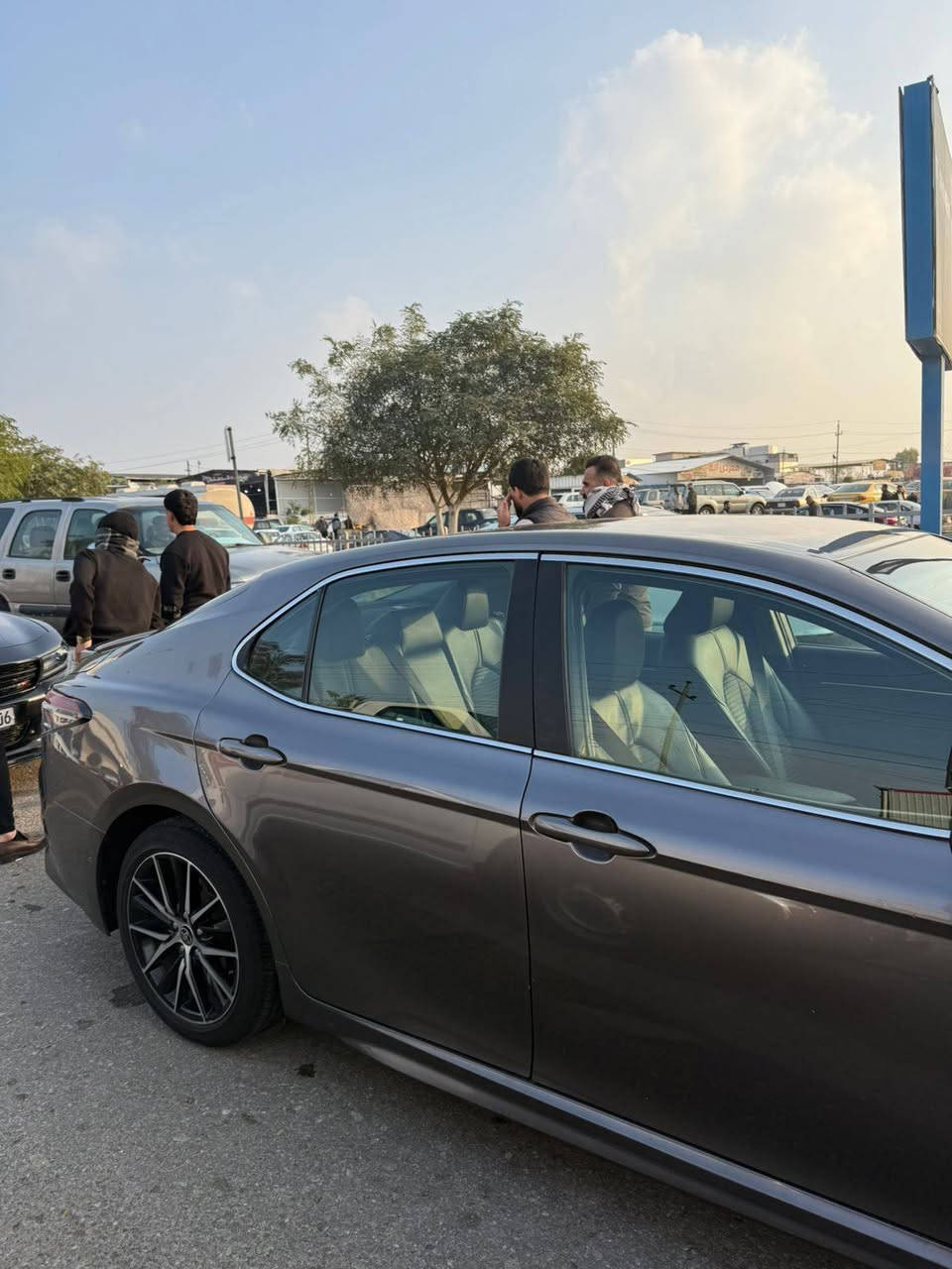 كامري 2021 بسمي سنويا جديد موصفات se كوشنات جلد كوشن سائق كهربائي كلشي جديد بسياره ماشيه 43  حادث جاملخ  وبونيد بلادي  بأمريكا شويا بل شاصي بدون كص وتعديل حيل قليل ايرباك استيرن طاك 
سعر 185 وبي مجال *********** كركوك, العراق
