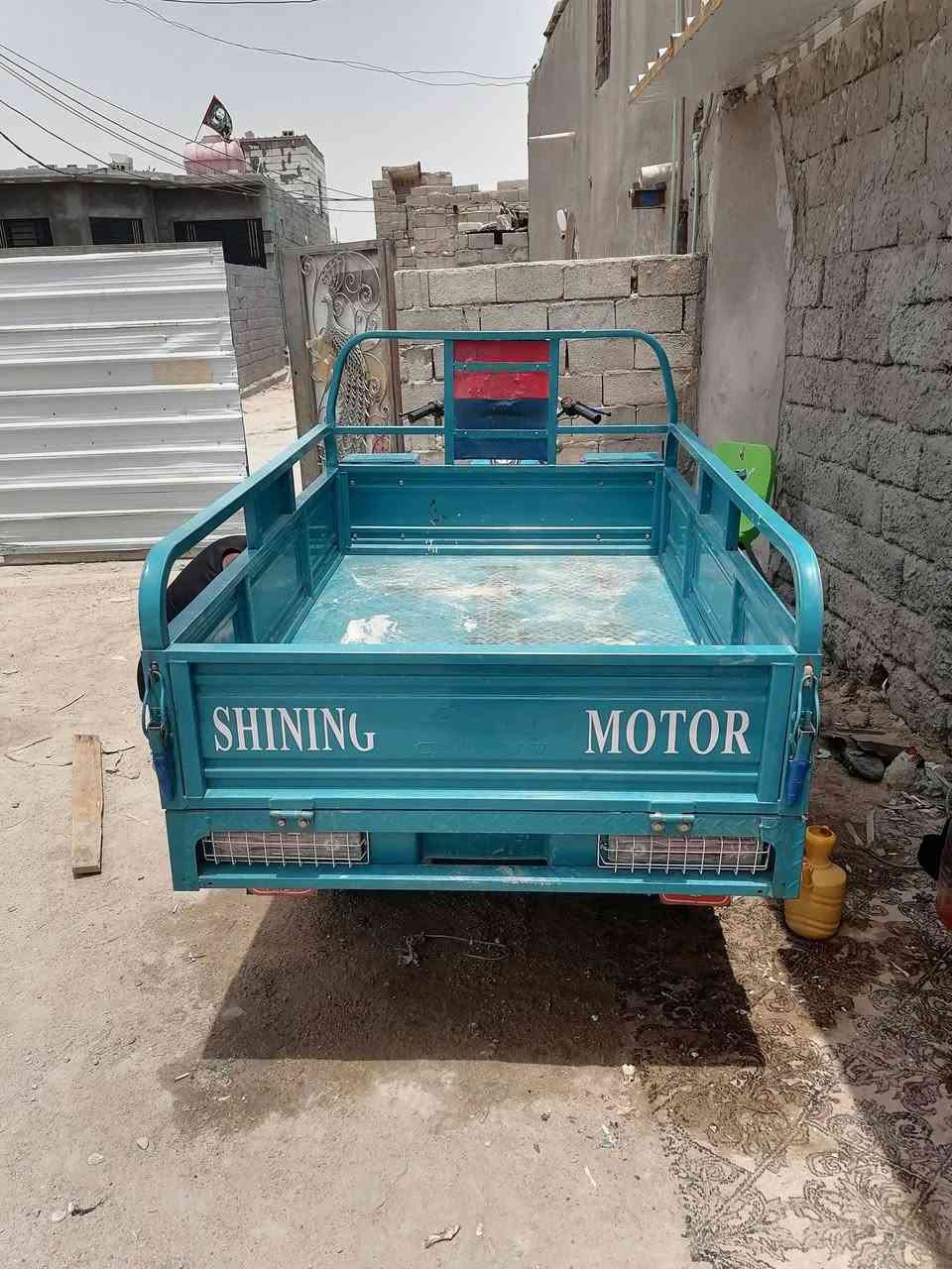 يالله الهم صلي على محمد وآل محمد من رخصة ادمن الكروب ستوته كربلائيه رقم وسنويه بأسمي ستوته خير من الله شغاله من طول لطول تخم تاير كهربائيات كله شغاله عينه اكتروني نكره سلف شغاله من كلشي للبيع او مراوس فرس او ليڨات (( اريد رقم مو كلك او اوراق)) ***********اتصال 
***********واتساب
