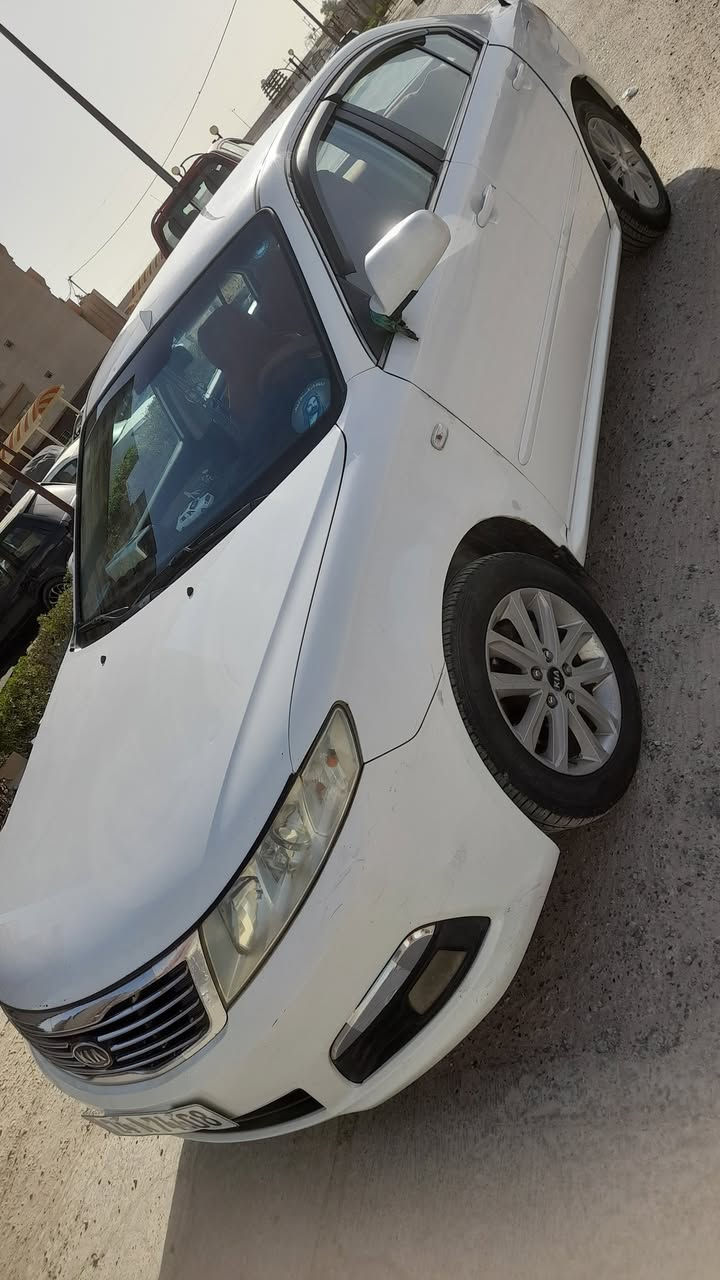 سلام عليكم ورحمة الله وبركاته سياره كيا اوبتيما موديل ١٠خليجي رقم دهوك بسمي لسنت 29  مصفره من كلشي تريد تحويل تريد وكاله سياره خير من الله بيها بس بارد جاملغ اليمن شويه سياره كلش حلوه ومال جناي السعر 127 وبيها مجال ***********  / ***********
