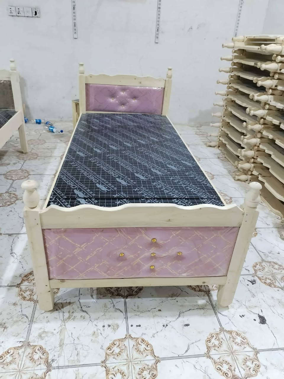 عرض خاص💯 عرض خاص💯
جربايه ام نفر تتحمل الى وزن ١٠٠ 

قياس الطول ١٩٠ 
قياس العرض ٩٠

متوفره بكل الالوان 

السعر فقط ٦٥ الف  مكان طويريج حولي معرض ومعمل المهندس

للحجز والاستفسار مراسلة الدايركت
او الاتصال على الرقم واتساب 
‭***********
