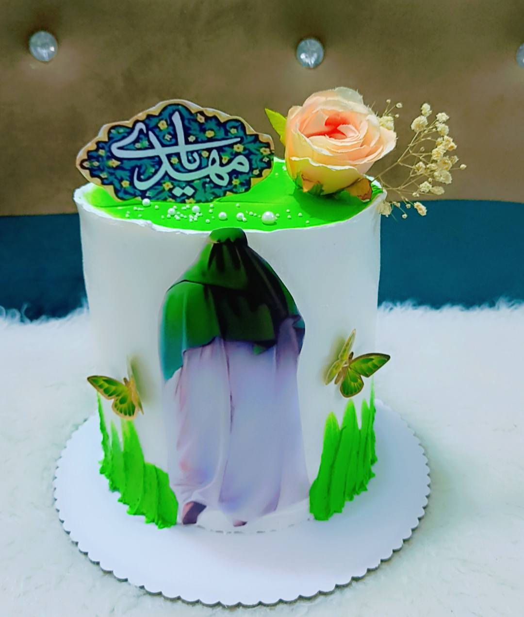 السلام عليكم كيك المولد الشريف 
للحجز والاستفسار خاص او الاتصال على *********** توجد خدمة توصيل العنوان حي الموظفين
