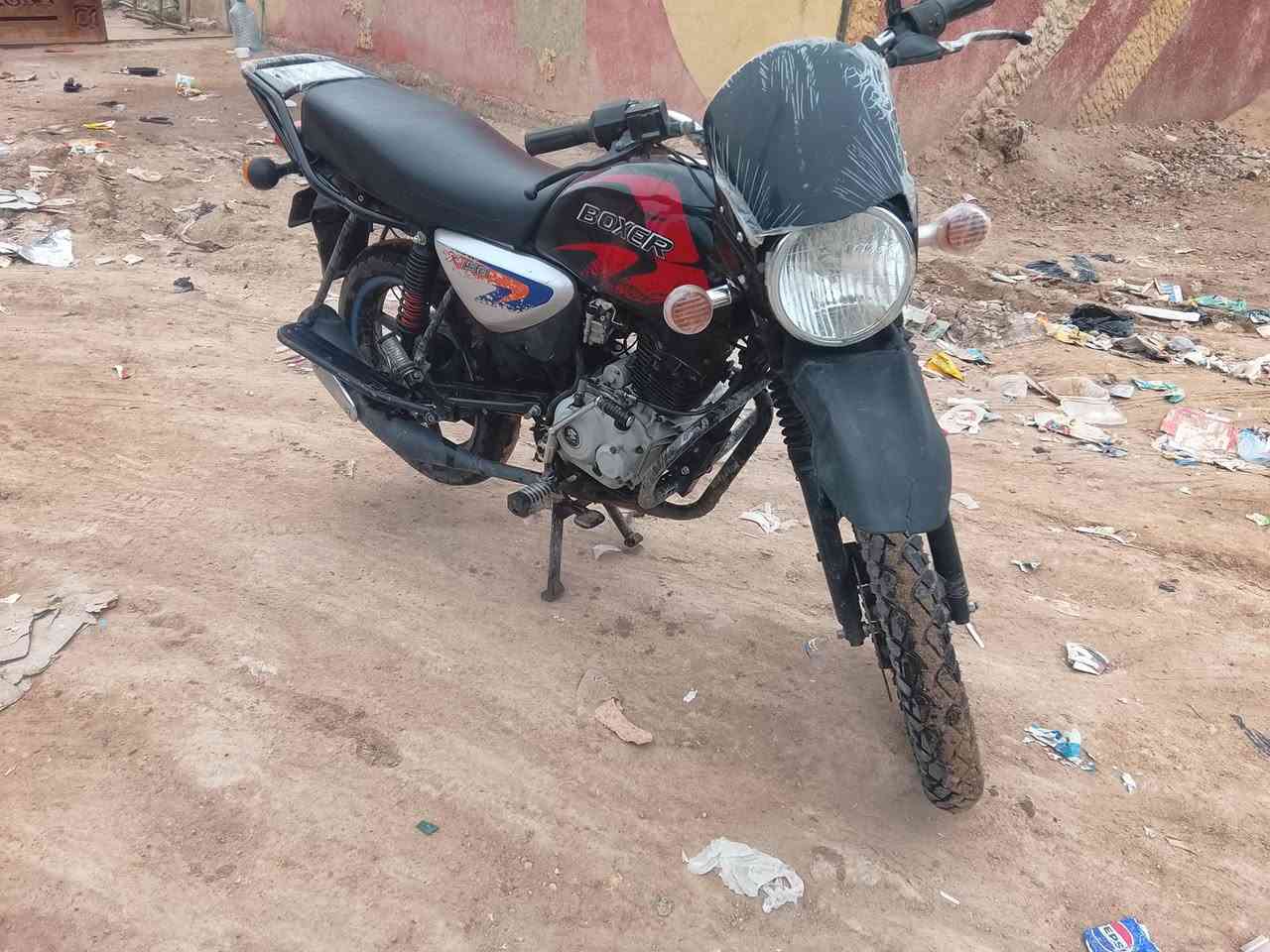 السلام عليكم دراجه بوكسر للبيع 
موديل /2024
ادوات ادوات 
كفاله سرقه و عشائر 
السعر 700 وبيها مجال قليل 
مكاني ابو الخصيب سراجي 
رقم الهاتف واتساب فقط ***********
