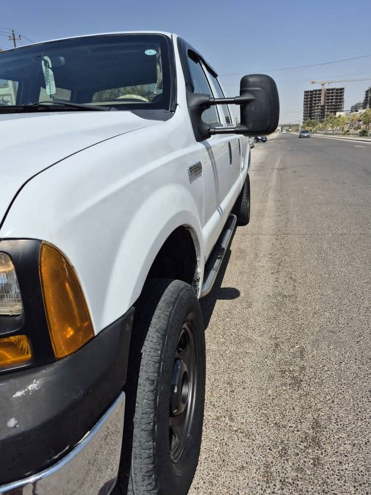 السلام عليكم  
بيع او مراوس 
FORD F-350 2007 
فورد اف ٣٥٠ ٢٠٠٧ كاز كير ومكينة جديد قبل شهرين  شاهدها 
تبريد شغال رقم  أربيل بأسمي شرط التحويل  (اصولي)  
راديها بـ 86  مجالها بسيط جداً مكانها بغداد المنصور 

ما متواجد على الفيسبوك للاستفسار  
*********** بغداد, العراق
