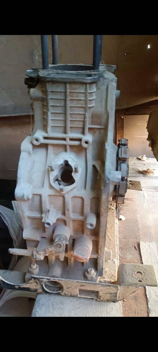 مولدات ومحركات وطبكات جدد بيهن للبيع مكان حله مركز مدينه ابيع شلع على هاي الوضعيه وبمات ونوزلات وياهن 
***********

