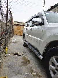 باجيرو.   2010 للبيع فول موصفات  مكينه 3500 صبغ قطعتين سنويه بسمي تحوي...