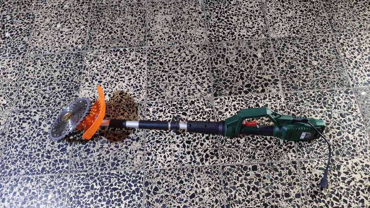 للبيع حاشوشة كهربائية المانيه قوية تكص خشب السكيب من القوى ع الفحص جديده مامستعمله 
محرك كهربائي قوي وعملي
بدون شفرة  حديد دائرية لقص الأعشاب والحشائش الكثيفة
واقي حماية أمامي لسلامة أكبر أثناء العمل
مناسبة للحدائق، البساتين، والأراضي الزراعية
شغالة 100% وما بيها أي مشاكل
السعر: 55الف وبيها مجال بسيط الموقع:ديالى بعقوبه حي المعلمين للتواصل ***********
