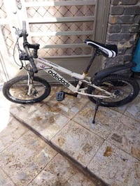 عندي باسكل للبيع سعر 125 وبي مجال   07748582297