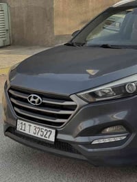 هيونداي توسان 2.0 دوش 2017 خليجية للبيع كفالة من الضربة والصبغ والبارد...