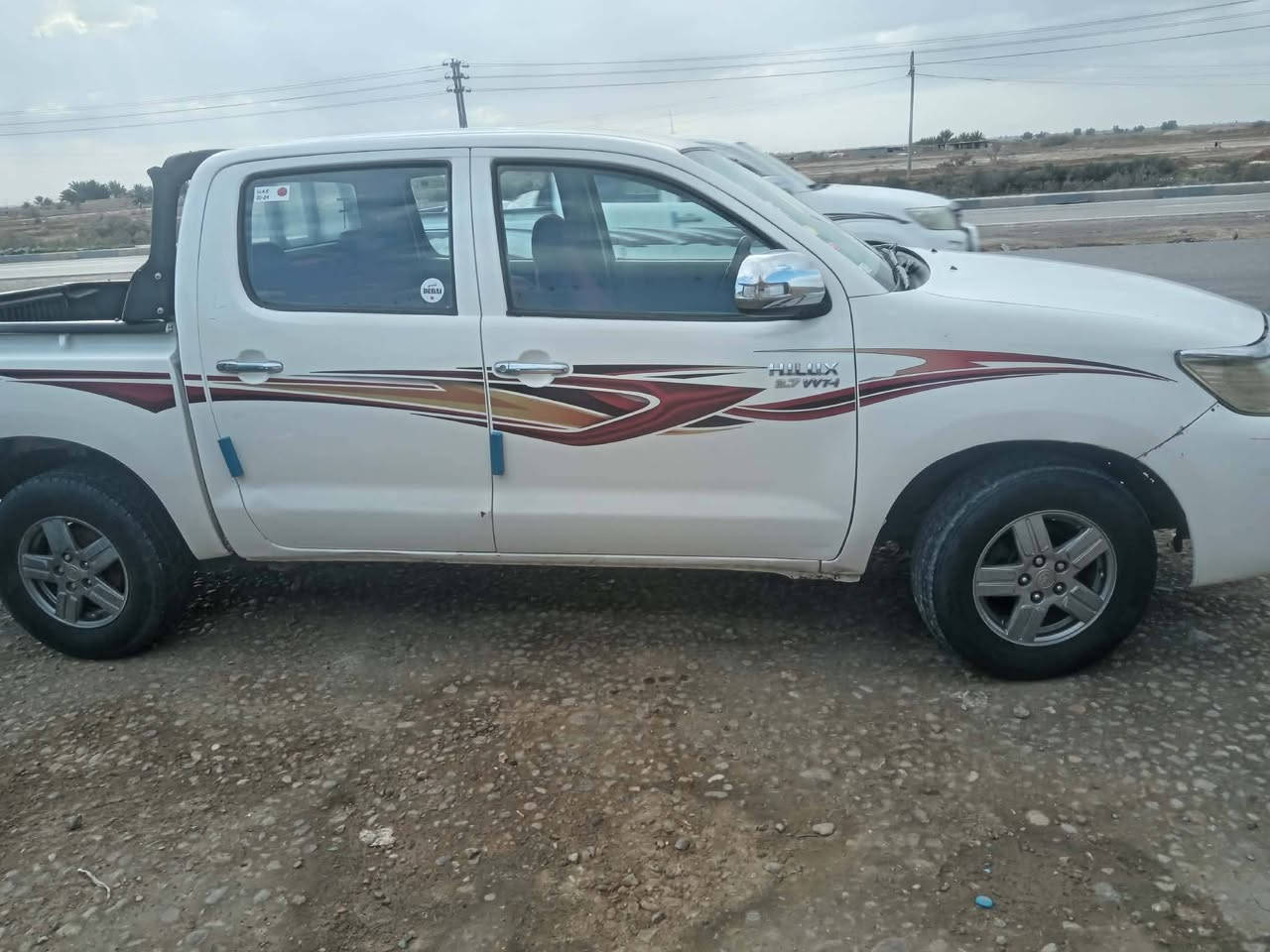 السلام عليكم بيكم دبل 2011 رقم بغداد بأسمي بيهه صبق ظررها چامرلق وشويه واصله للتكمه والسياره حلوه ماشاء الله مابيهه أي نقص مكاني ديالى مامتواجد عالفيس ***********.  ***********
