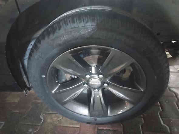 سلام عليكم ويل حجم ١٨ مال جارجر موديل ١٥ وفوك مراوس بويل خليجي الويل الي عندي لا عواج ولا تصليح اصلي مراوس بويل خليجي الي عنده يجي خاص عنوان ميسان رقم ***********
