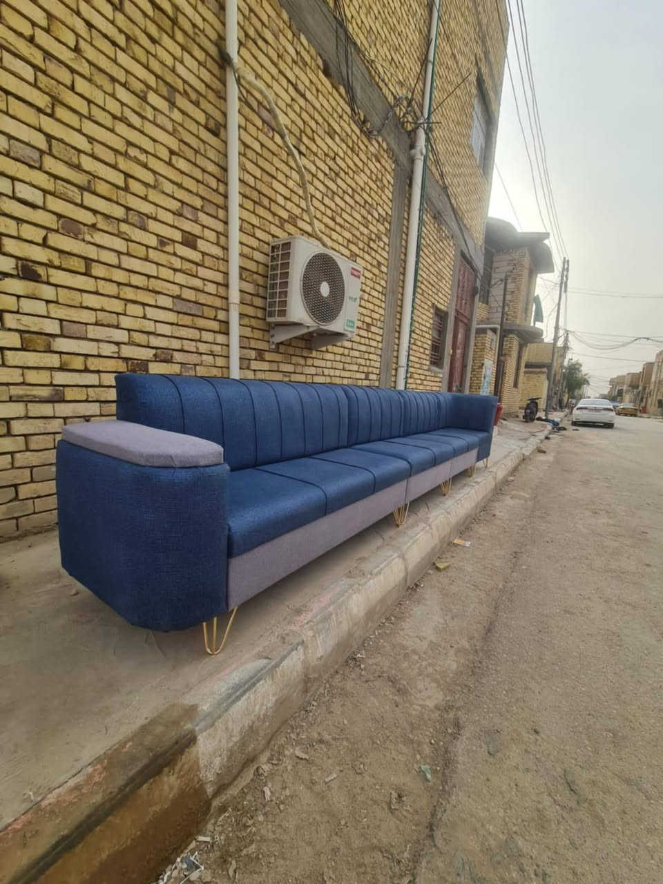 دوشمة ذي قار
لتفصال وتصليح انواع التخم والقنفات 
تبديل انواع الاقمشه حسب الطلب 
للتواصل واتساب 
***********
