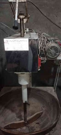 عجانه حلقوم للبيع بيها جدر صفر وياها 10طاوليات خشب الستفسار 0780434914...