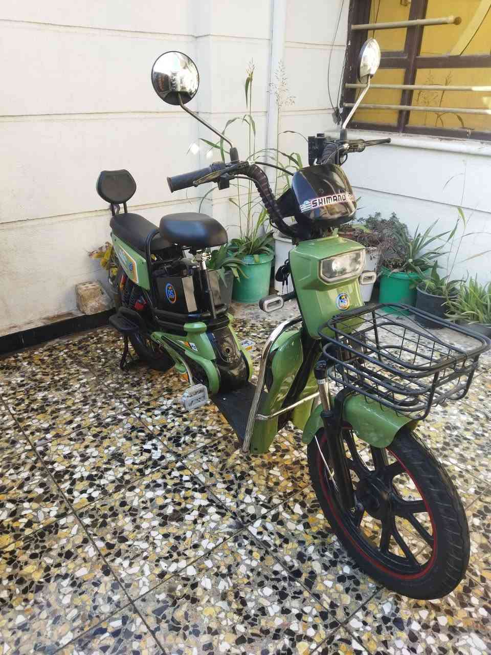 دراجه شحن حجم 20
مديل 25
5بطاريات 
مديل حديث 
كامله كل نقص مابيه استخدام قليل اقل شهرين 
السعر 350
بغداد المشتل 
***********
