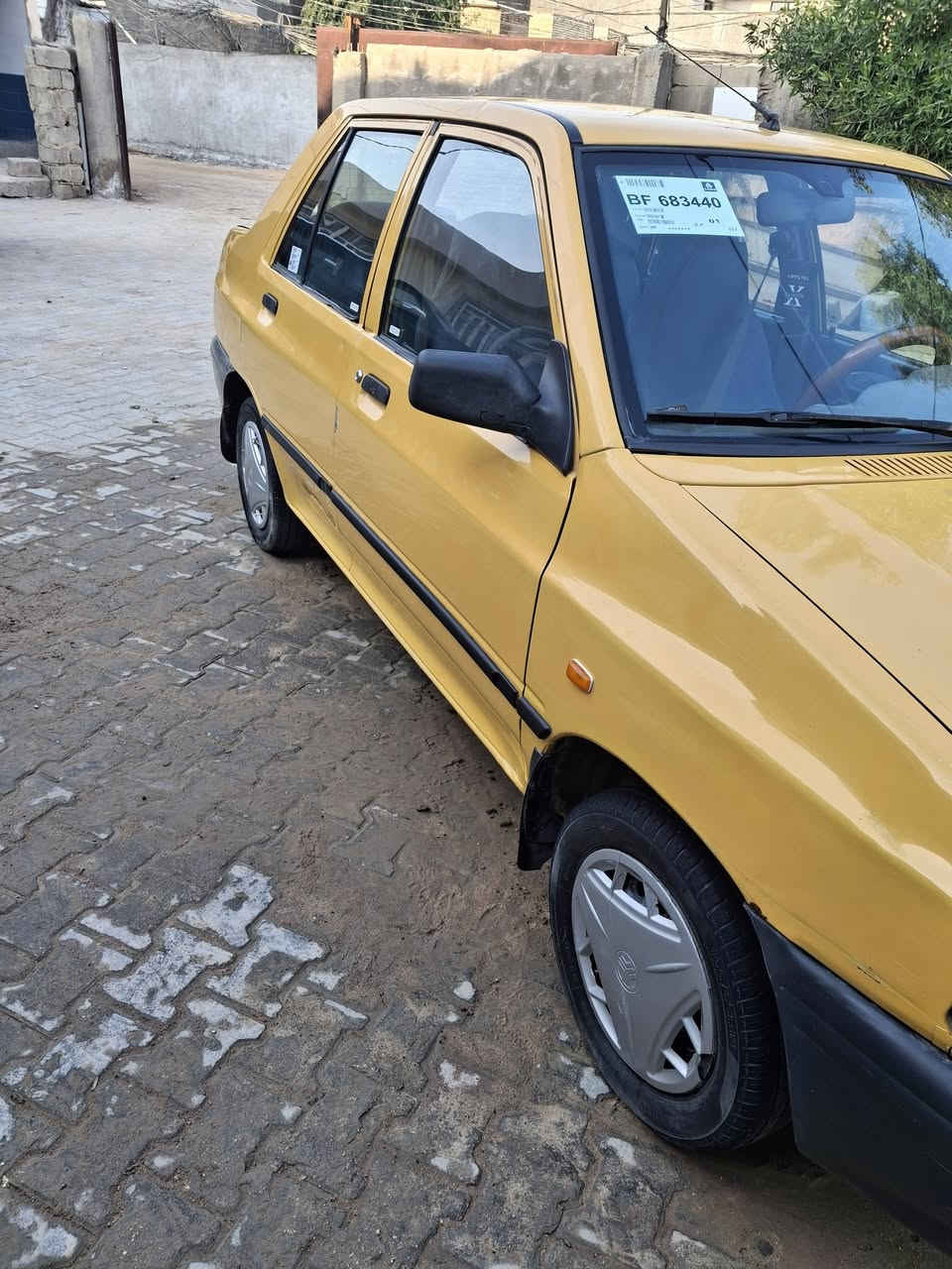 سلام عليكم سايبه للبيع مديل 2015 مكفوله المكان كربلاء السعر 37 وبيه مجال للاستفسار  ***********
