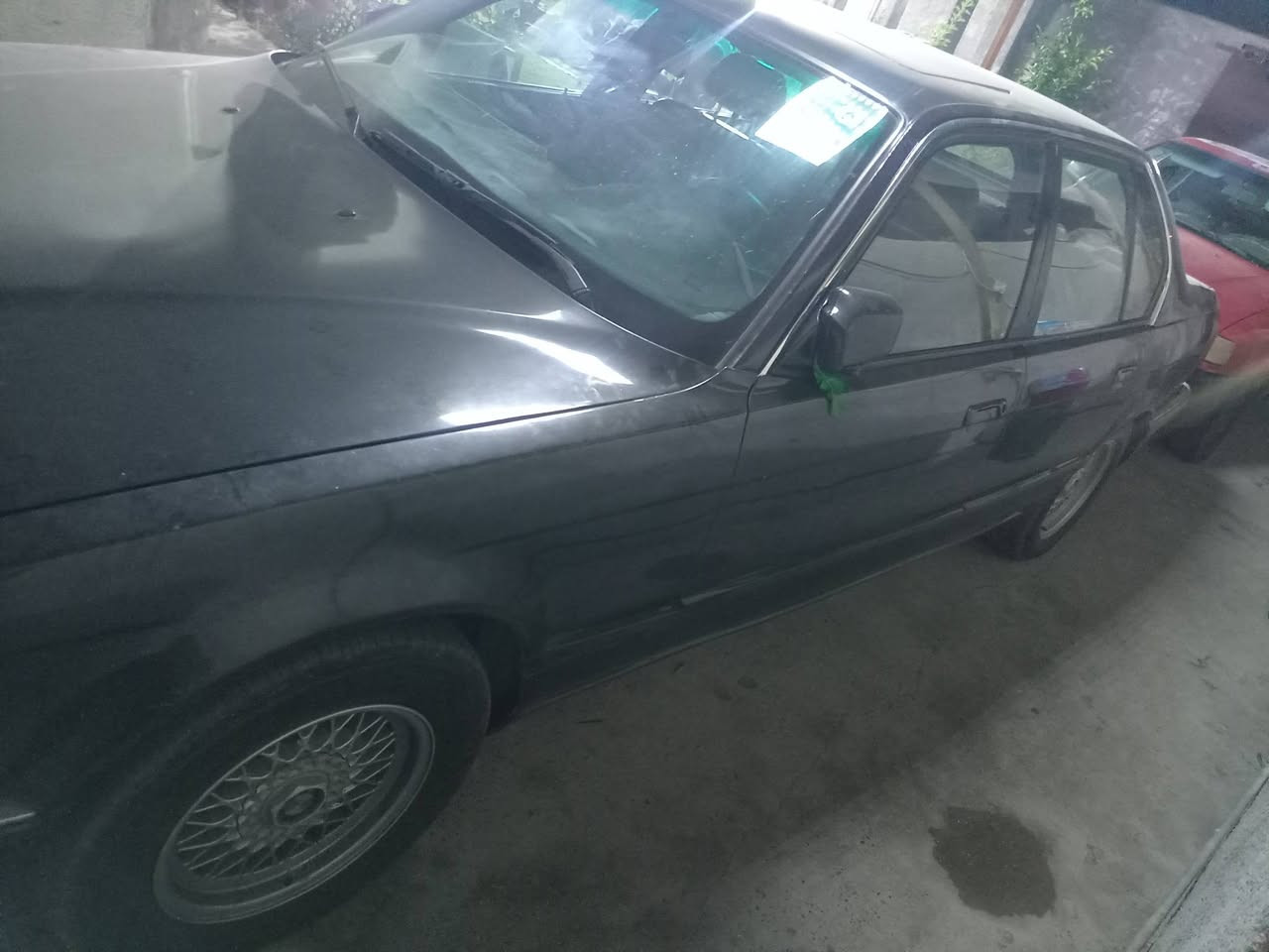 بي ام735 البيع سعر 37 وبيه مجال بس بيه خربطه بل كير سياره نضيفه وكاعده بكان سياره تاجي راقم ***********
