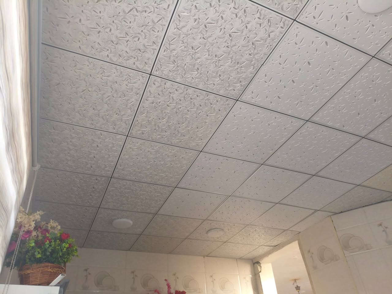 مستعدون لعمل الديكورات المغربيه والجبس مبورد والسقوف الثانويه ووورق الجدران والاصباغ بكافة انواعه بأسعار تنافسيه مناسبة للتواصل الاتصال على 
*********** العمل داخل كربلاء حصراا
