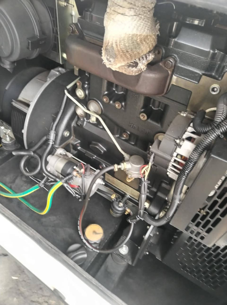 مولده بيركنز الانكليزي بلادي كاتم 33 kv
نظام تشغيل ذاتي ونظام حمايه 
راس التوليد لوري سومو الفرنسي
المولده اخت الجديده مشتغله على كد موسم 
للاتصال 
كربلاء الحر 
***********
