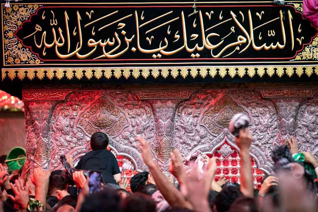 حمله إلى النجف الاشرف الامام  علي ع+المقبره +زيد ابن علي   ع يوم الاثنين   النفر 5الف التجمع بالوحده  الضهر التجمع يم فلكة الساعه الحمزه الغربي للحجز *********** وتساب
