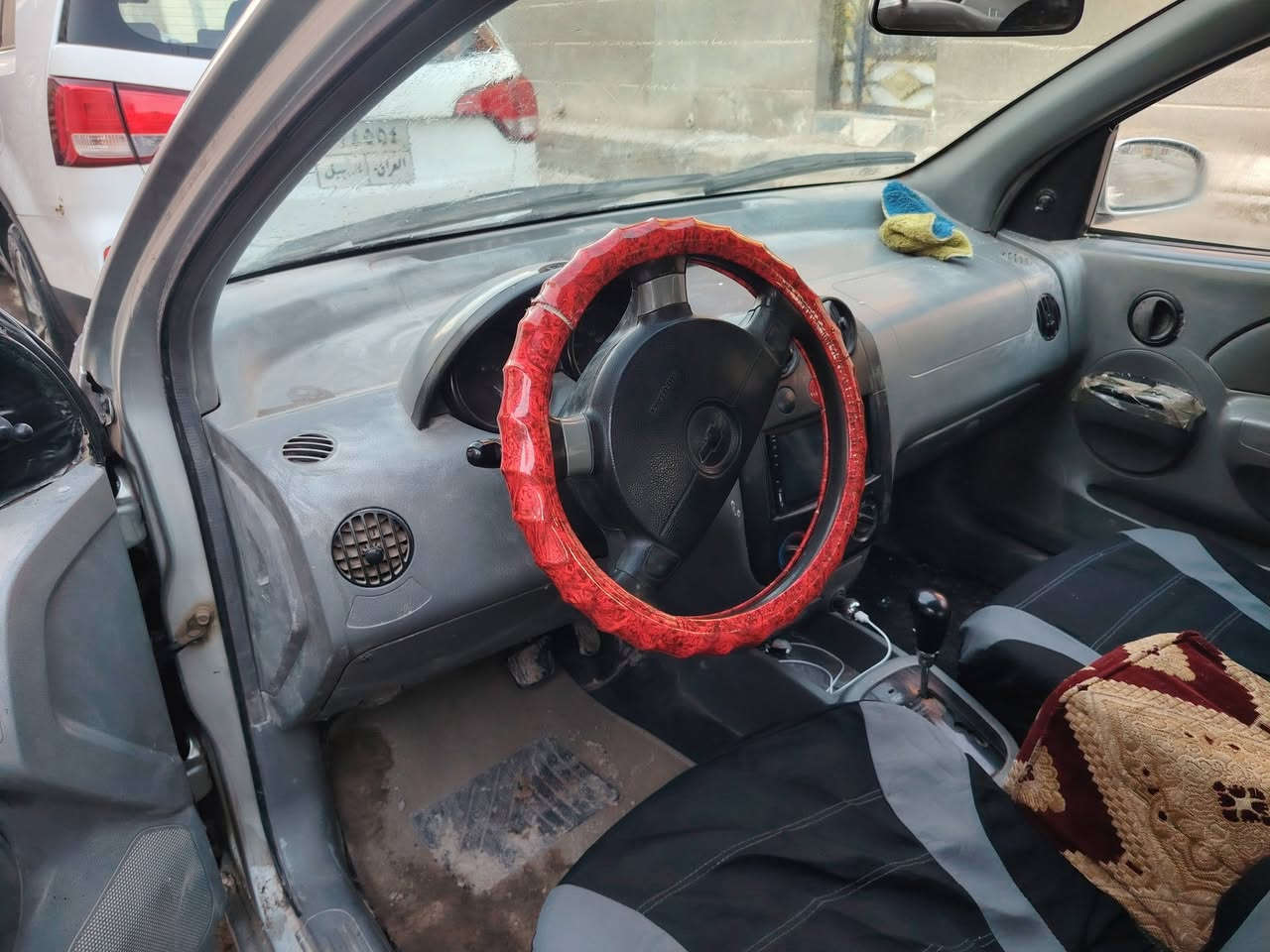 سلام عليكم افيو 2005 سياره نضيفه وحلوه رقم بابل سعره 43$وبيها مجال بصيط  ***********  مكان بابل القاسم
