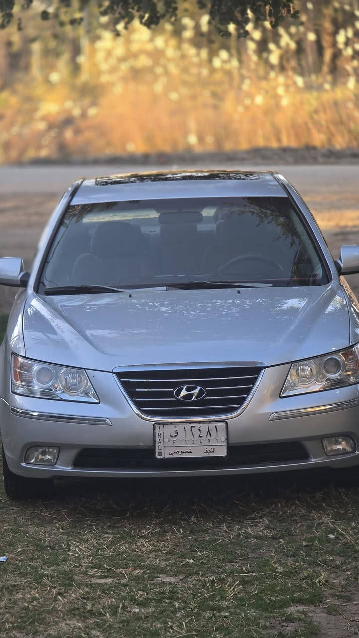 للبيع سوناتا 2009
وارد امريكي ضرره جدأ بسيط
فول مواصفات 
محرك 2400
كامره شاشه 
بيه صبغ اثر جراد
ابيع احزام
سياره جاهزه
السعر 112او بيه مجال
‏‏‪***********‬‏
