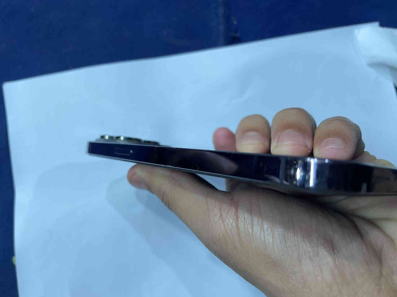 آيفون 14 برو ماكس لون بنفسجي الجهاز وتر بروف كامل ممفتوح وع فحص وين متريد تفحص الجهاز عربي ماستر ذاكره 256 بطاريه 89 الجهاز غراض كامله كلها وي حافظات ولازكه وشاحنه اصليه وكلشي موجود إلى سعر الجهاز 900 وبي مجال بسيط العنوان بغداد المنصور رقم تلفون ***********
