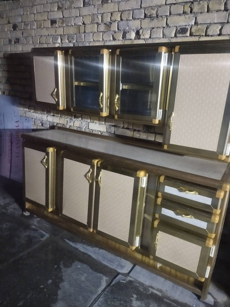 السلام عليكم كاونترات مستخدمات السعر على رقم التلف ***********
