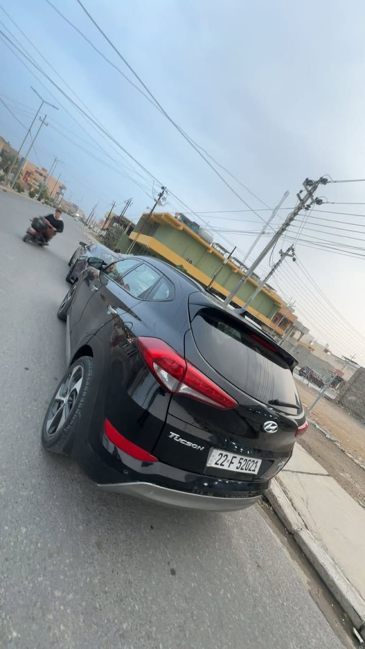 توسان للبيع 2017 فول فول مواصفات كلين بلا اي ضربا فقط شبر صبغ بل صنوق سيارا ما بيها مصرف جديدا خام السعر 145 ورقة الاستفسار عل رقم ***********
