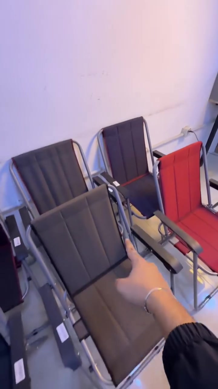 كرسي السفر اللي يرافقك بكل طلعاتك ⛺
خفيف، عملي، وينطوي خلال ثواني 👌

راحة ممتازة مع مساند ذراعين ودعم للظهر

مثالي للرحلات، التخييم، الشاطئ والحديقة 🌿

يشغل مساحة صغيرة جدًا عند التخزين

تحمله بسهولة وتستخدمه بأي مكان

اختيارك الأفضل للراحة خارج البيت 🔥


**إذا كنت صاحب هذا الإعلان وتريد حذفه لأي سبب، رجاءا أرسل رسالة إلى الدعم الفني**