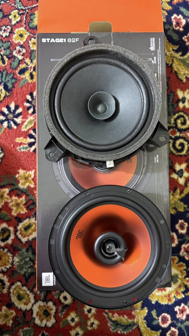 English & عربي

Toyota Corolla 2025 Speaker upgrade to JBL 
With Custom 3D printed brakcet to ensure ultimate sealing and prevent vibrations and noise creep.
Sound quality improvements for Mid and high ranges is 100% times better than before.

This is my own car and prototyping done for commercial purposes after many durability tests.

تحديث سماعات كورلا الى JBL مع تصميم و عمل قاعدة ثري دي لضمان قفل السماعات بالمكان لاحكام مطلق و ضمان عدم انتقال اي ضوضاء او ماء للداخل.

تحسن الصوت للترددات المتوسطة و العالية بنسبة ١٠٠٪؜.

العمل تم بصورة كاملة على سيارتي الخاصة بعد عدة تجارب لضمان ارقى النتائج و سيتم توفير المنتج حسب الطلب و للمحلات.


**إذا كنت صاحب هذا الإعلان وتريد حذفه لأي سبب، رجاءا أرسل رسالة إلى الدعم الفني**