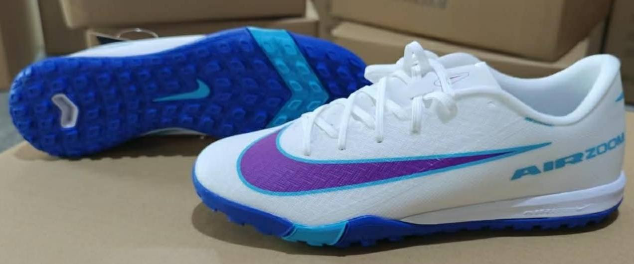 وصول وجبة جديد اصلية أحذية ♥️
اير زوم +++ ميسي جميع القياسات 
متوفر توصيل جميع المناطق العراق 
واتساب 
***********
***********
