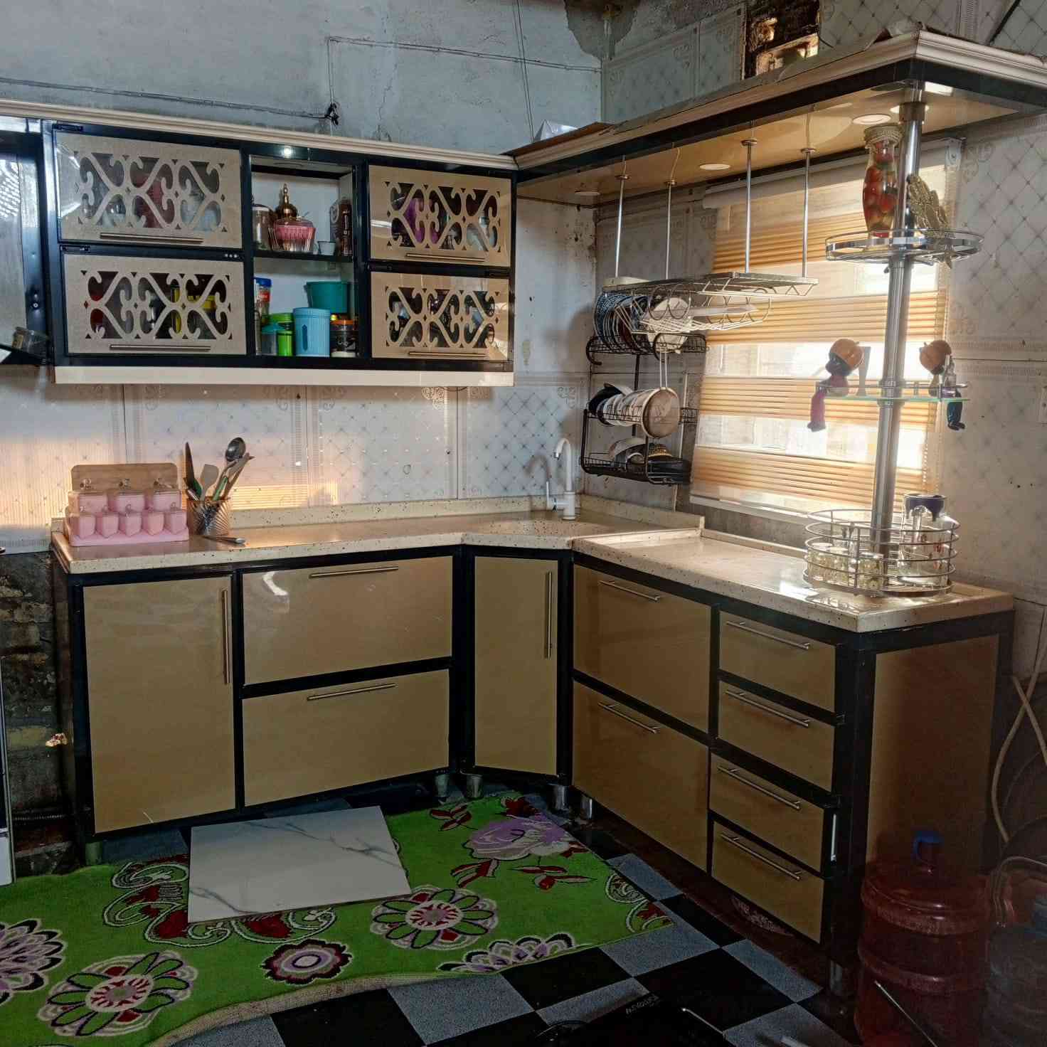 البيع كاونتر مرمر كامل هوه طباخ وشافطه  وكل لامس كامل سعره 700وبي مجال


**إذا كنت صاحب هذا الإعلان وتريد حذفه لأي سبب، رجاءا أرسل رسالة إلى الدعم الفني**