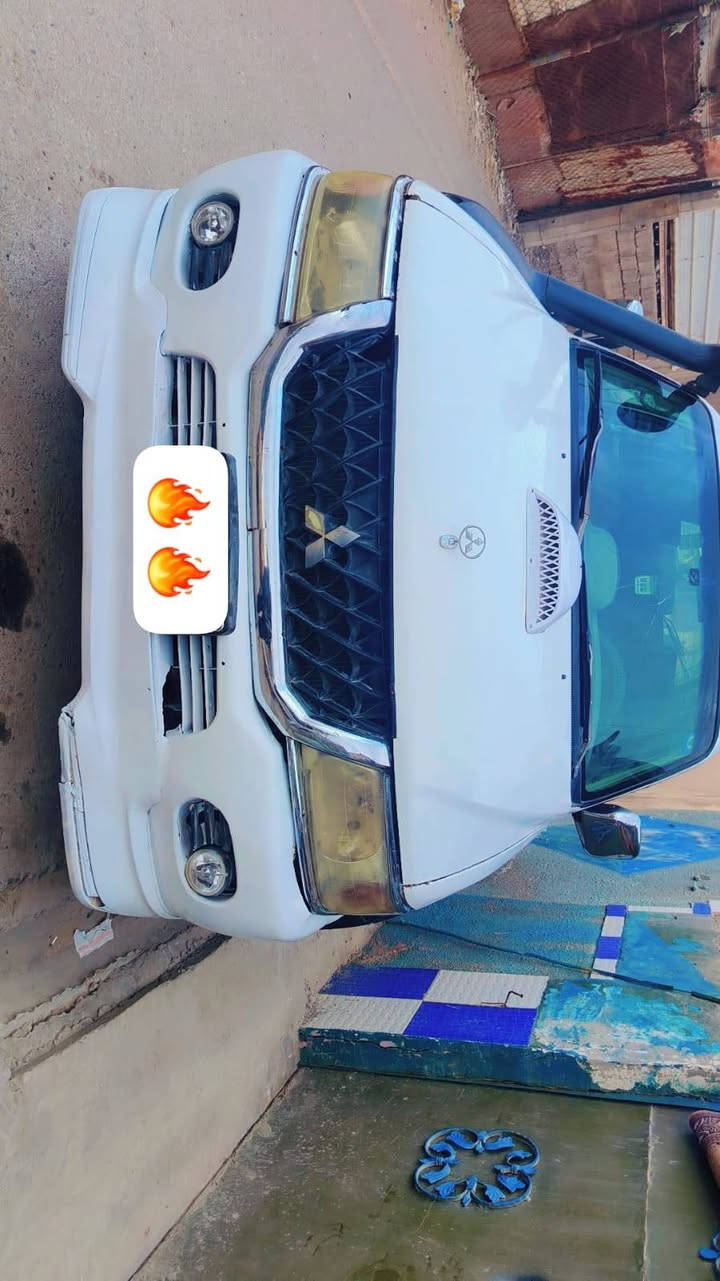 سياره ميسيبوشي ناتيڤا ياباني موديل 2008مشروع وطني سنويه 2028كير محرك 2500اقتصادي بطه 6سلندر جديد المحرك ولكير جدد حادث سياره ضربه بل قماره وجاملغ عكس السايق سياره جاهزه حداده 80بل100نضافه 
السعر65وبيه مجال بصيط
مكان سياره بغداد مدينه صدر 
رقم الهاتف *********** بغداد, العراق
