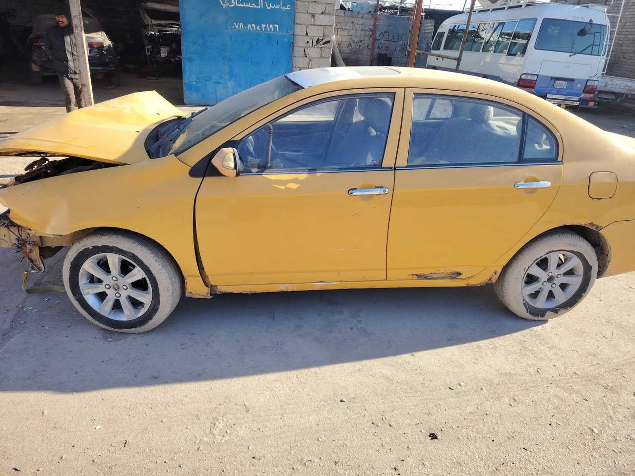 السلام عليكم  ليفان 620
موديل 13
رقم مثى 
بسمي اني المالك مصفره هيئه وغرامات 
سنويه لل 28
ابيع على حادثه 
***********مكاني سماوه
