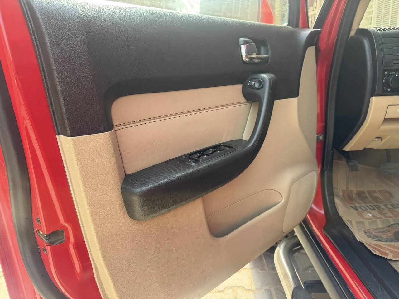 سلام عليكم h3 سيارة أخت زيرو 0️⃣ خليجية مكفولة من كل شيء كل بيهه ابلادي رقم بغداد *********** شرط عده مال شركه منازله فول موصفات كشنات حار بارد كهرباء ⚡️ غرفه سيارة إذا مو كارتون سيارة ماشيه 150 مكفوله من شخط
