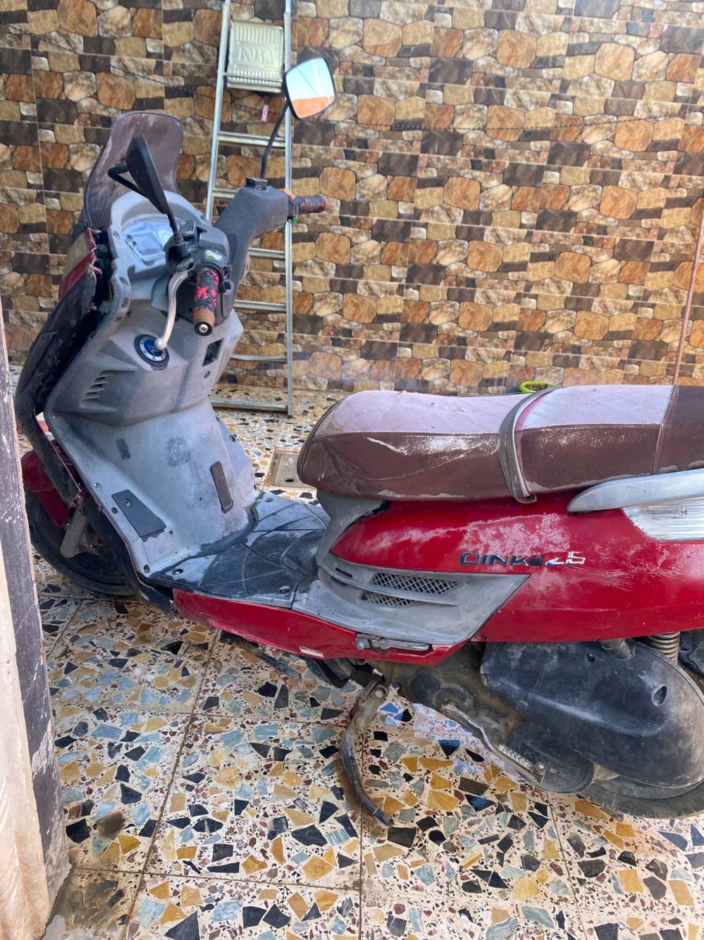 سلام عليكم 
ماطور كايمكو  للبيع حجم150 مرقم سنويه كامله ورقم موجود سعره 600 الف للتواصل ***********‬‏