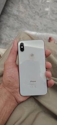 آيفون XS • ٦٤ جيجا • سماعة ما تشتغل