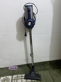 مكنسة كهربائية • إلكترونيات