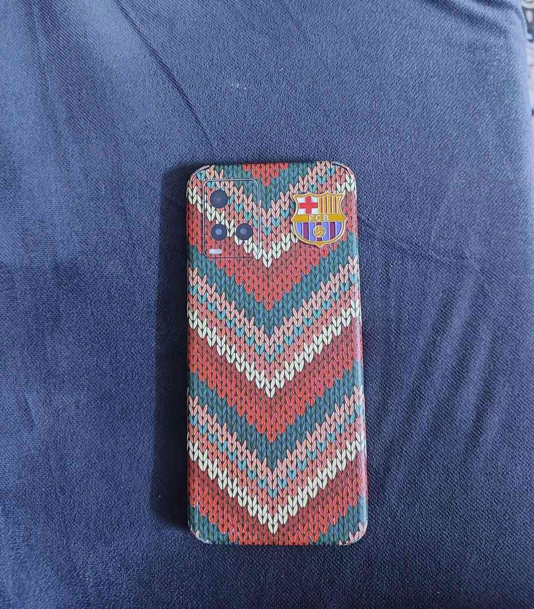 سلام عليكم مبايل للبيع 
اسم الجهاز : Vivo Y21T
مساحه التخزين:128
(ملاحظه ) الشاشه مكسوره قليل +منفذ الشحن يحتاج تبديل لان من تشحنه لازم تدفع الشاحنه حيل حته يشحن

السعر:(120)
للاستفسار ***********
