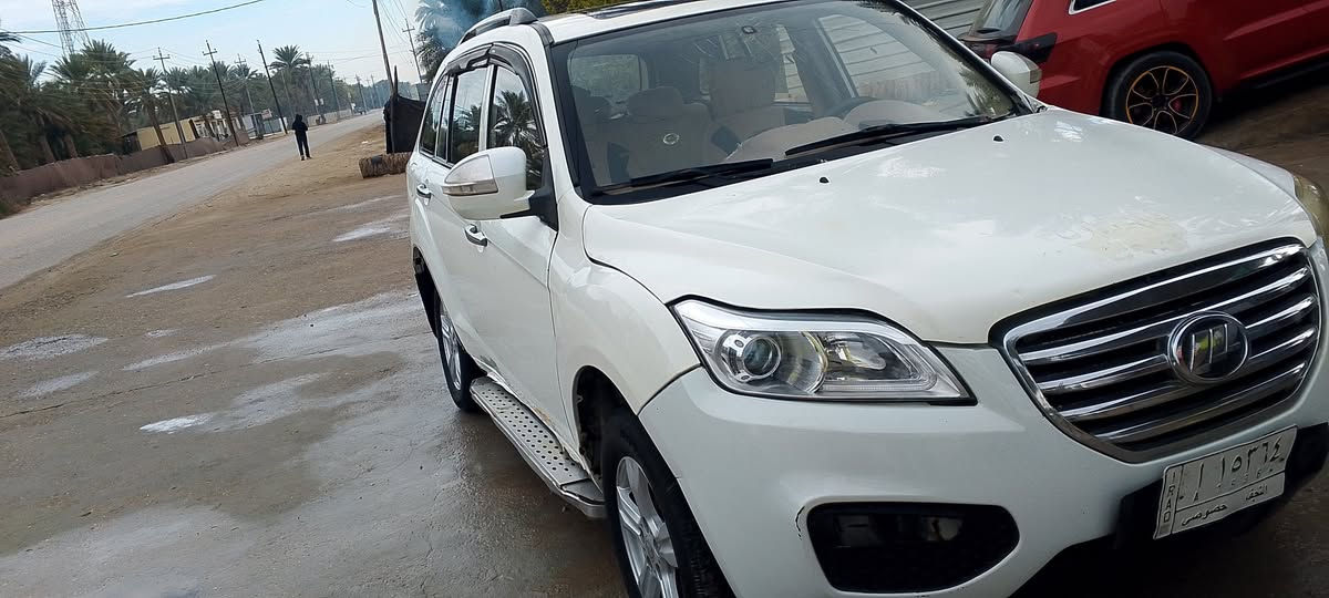 سلام عليكم سيارة نيفان موديل 12سيارة جاهزة مكفولة كير ومكينة وتبريد شرط رقم نجف مكان السيارة بابل قضاء المحاويل سعر 53وبيهة مجال قليل***********
