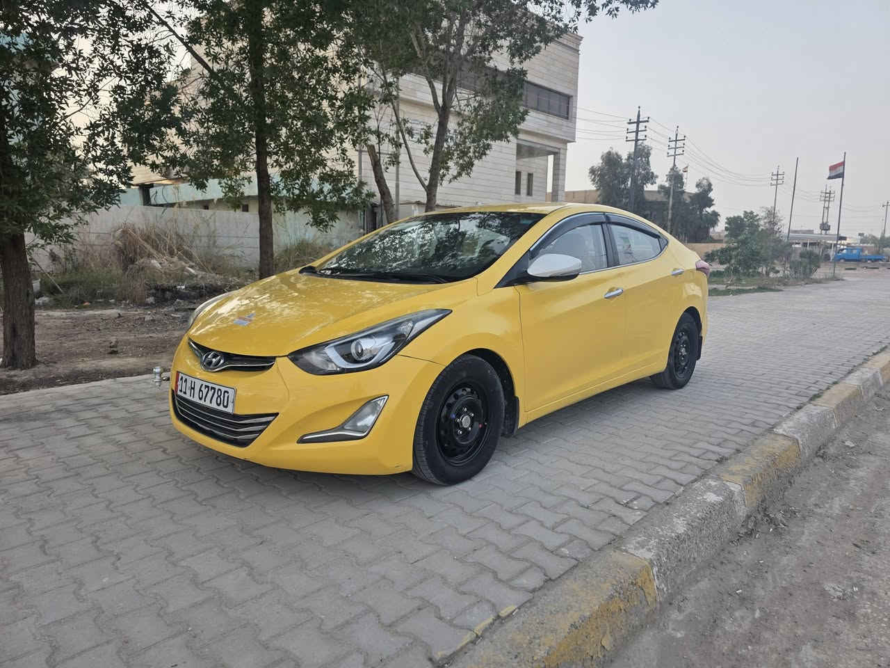 النترا 2015 خليجي سيارة جديدة بيه طخة بصيطة بلجاملغ الخلفي بدون دواخل مكينة وكير وحدادية وتبريد كل جديد هيئة غرامات مصفرة رقم بغداد دولي السعر 87 رقمي *********** مكان السيارة حلة المركز
