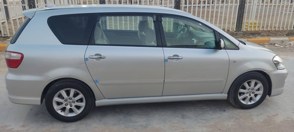 السلام عليكم سياره ابصم للبيع موديل2005 رقم نكليزي تحويل مباشر مشروع وطني رقم بصره مكفوله كفاله عامه ماعده صبغ باب السايق والجاملغ الخلفي اثر شخوط مكينه كير شرط الفحص كرستال اصل المكان ناصريه  رقم الموبايل ***********  السعر 118 وبيه مجال الموشراي لايتعبني
