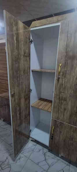 كنتور 3ابواب فول ميلامين تركي قياس متر و 30 نضافة فول استخدام كلش قليل مبي اي كسر اي عيب بالشرط للبيع السعر 140 ال
*********** 
سايدين دوميز الجمعية مقابيل ملعب دوميز قرب اق صو مول كركوك
